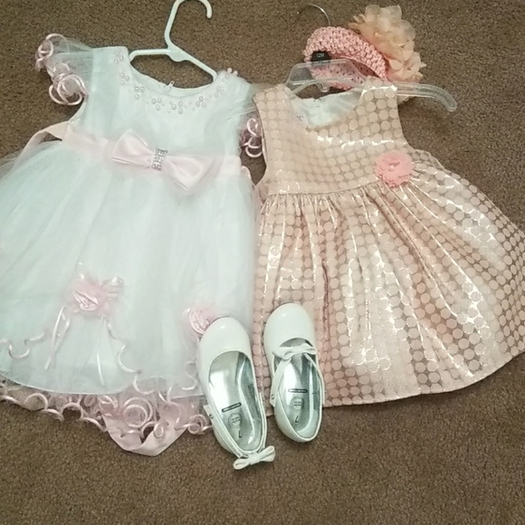 Infants Dresses - Picture 1 of 1